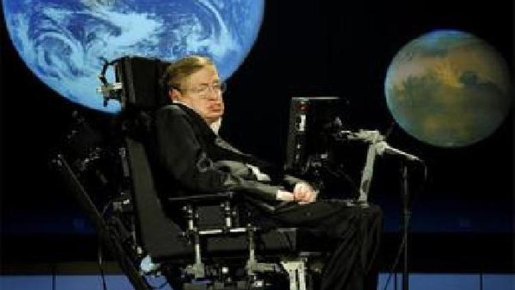 Stephen Hawking’in akıllı sandalyesi ve doktora tezi açık artırmada