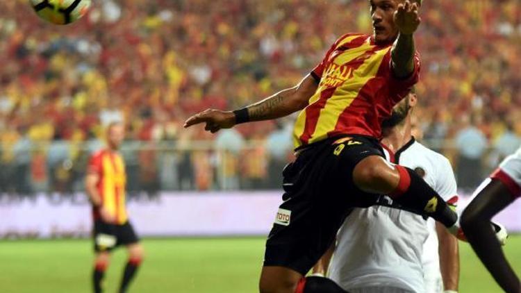 Göztepede Gouffran bardağı taşırdı