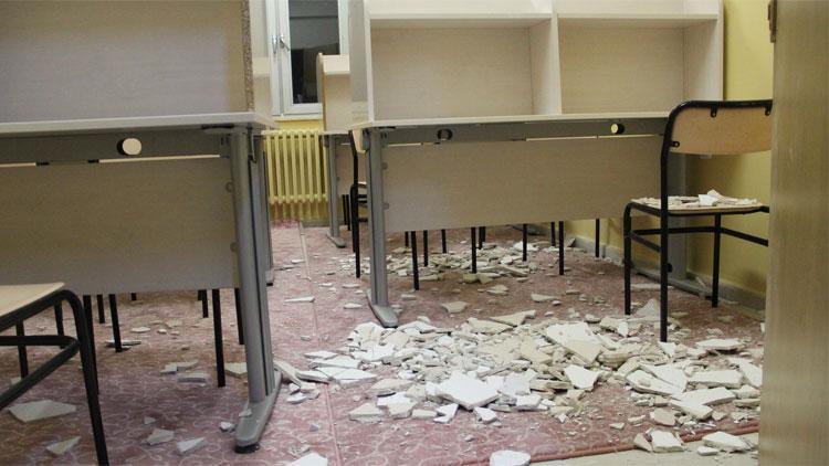 Okul pansiyonu tavanında alçıpan koptu, 3 öğrenci yaralandı