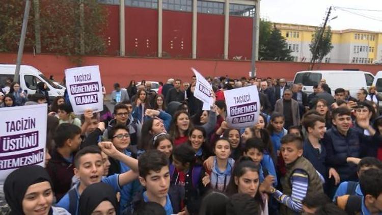 Okulda taciz iddialarına protesto