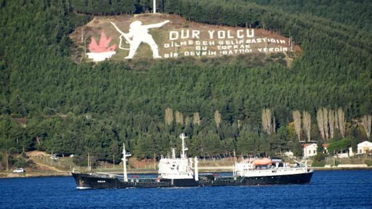 Rus askeri tanker gemisi Çanakkale Boğazından geçti