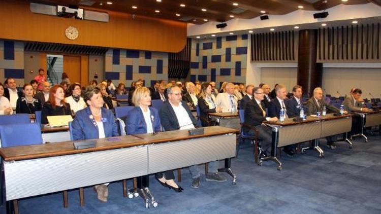 Rotaryenler İzmir ve Geleceği konuştu
