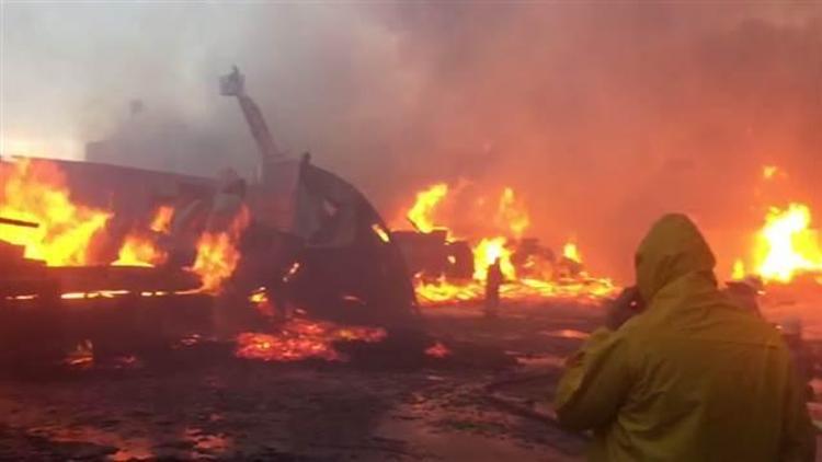 Son dakika... Esenyurttaki büyük yangınla ilgili iki gözaltı