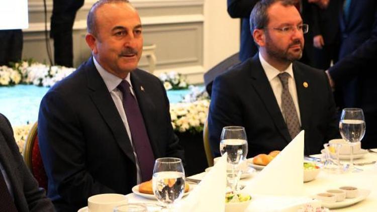 Çavuşoğlu: Türkiyede darbe yapan bir kişinin Amerikada bulunması bizi üzüyor