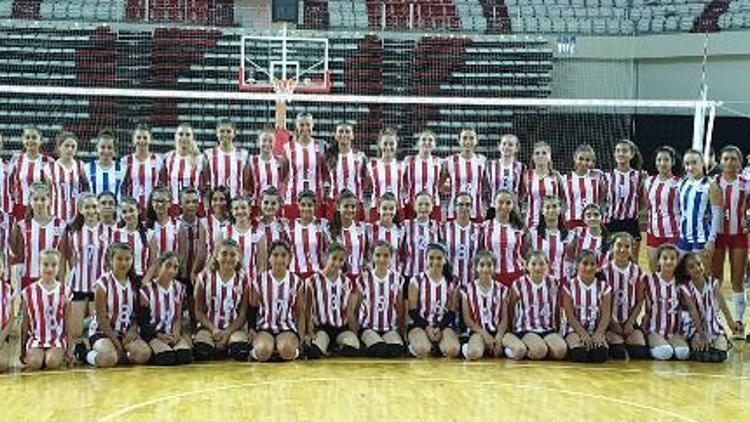 Antalyaspor voleybol altyapısıyla da parlıyor