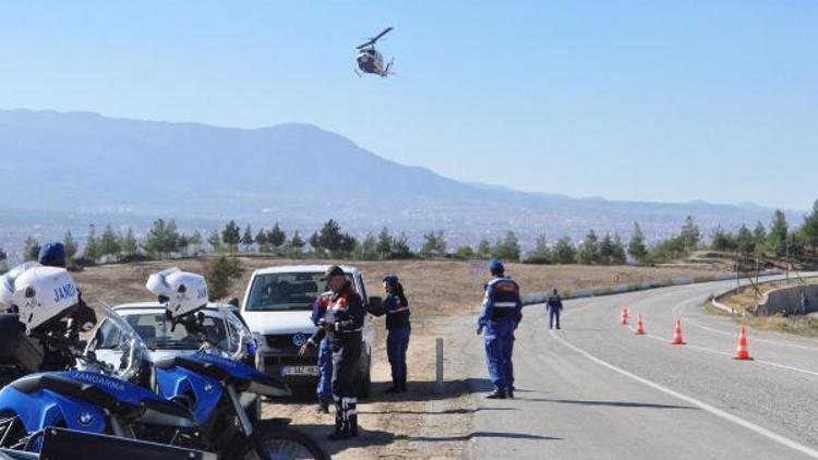 Jandarmadan helikopter destekli trafik denetimi