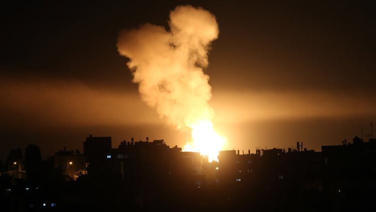 İsrail gece boyunca Gazzeyi vurdu
