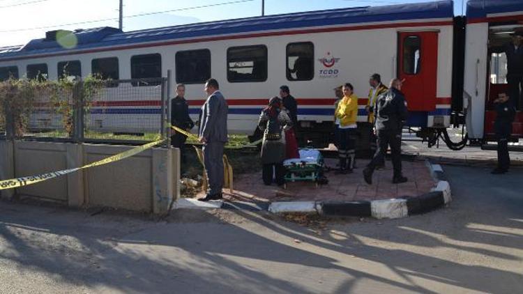 Tren çarpan liseli Sudenur öldü, annesi sinir krizi geçirdi