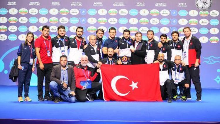 Türkiye, Dünya Güreş Şampiyonasında 9 madalya kazandı