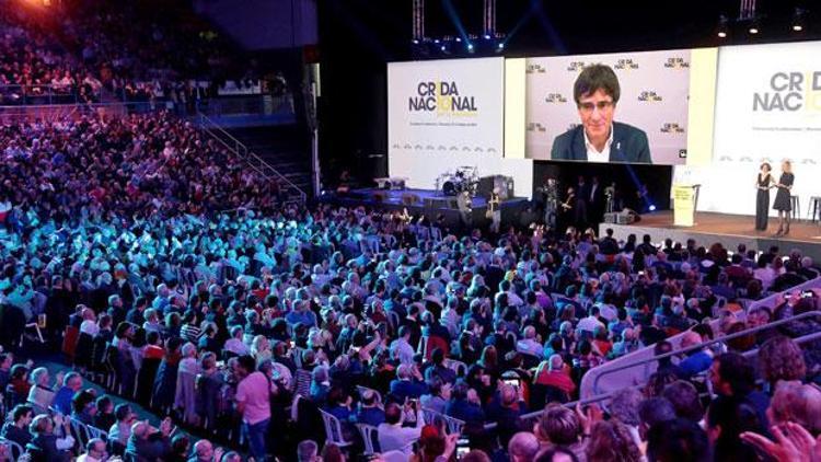 Eski Katalan lider Puigdemont yeni parti kurdu