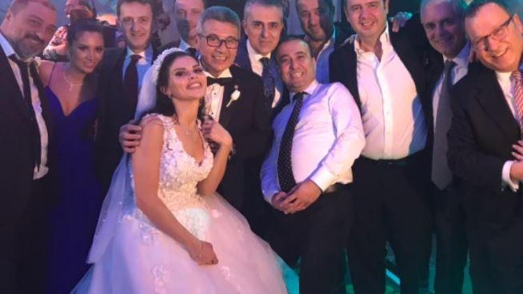 Beşiktaşlılar Micanın düğününde buluştu...