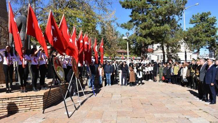 Sivasta Cumhuriyet Bayramı kapsamında törenler düzenlendi