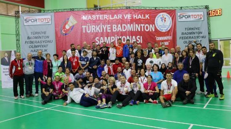 Masterlar ve Halk Badminton Cumhuriyet Kupası sona erdi