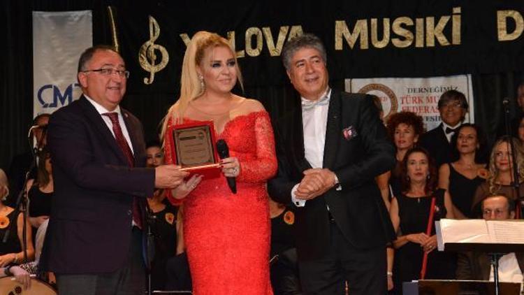 Cumhuriyet konserinde büyük coşku