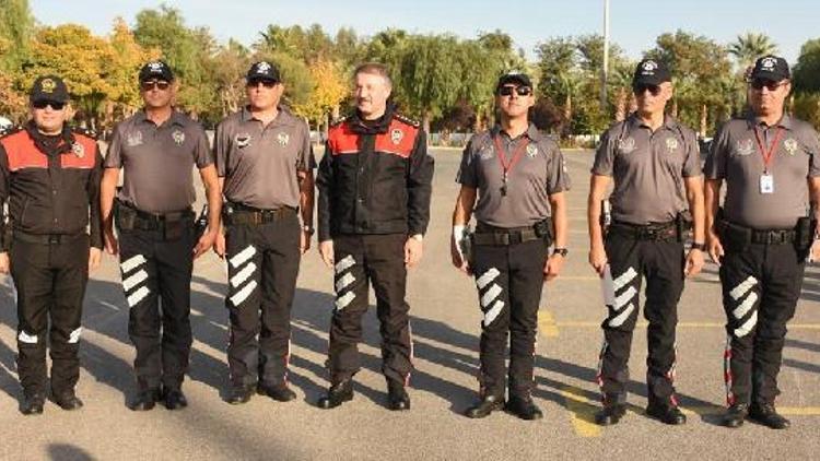 İzmirde motosikletli timlere 88 yeni polis