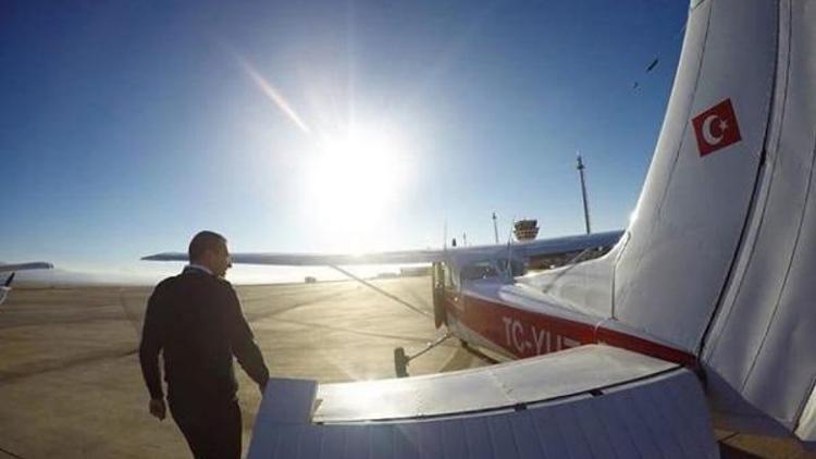 Antalyada eğitim uçağı düştü: 2 ölü (5)