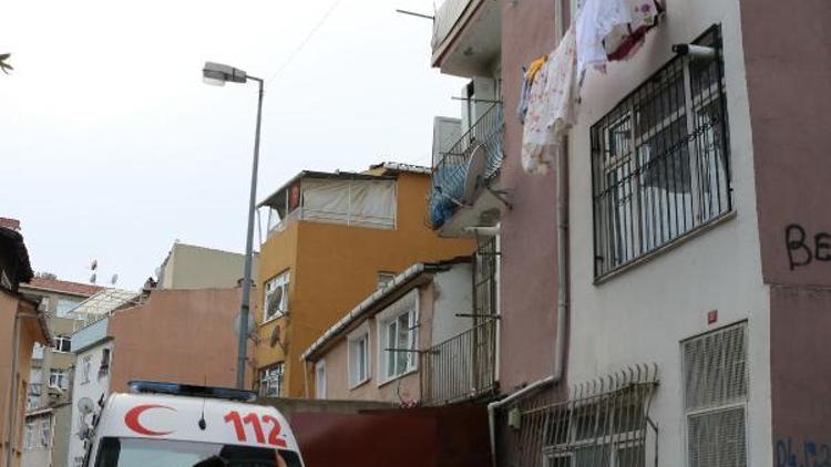 Beyoğlunda 5inci kattan düşen kadın öldü