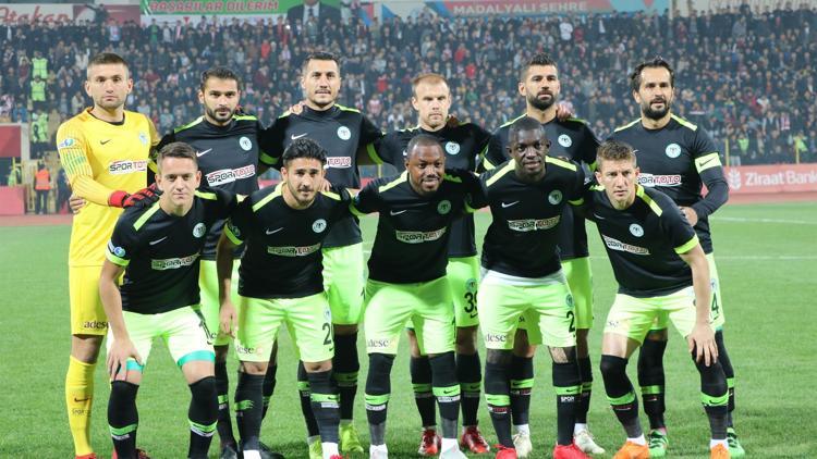 Konyaspor havlu attı