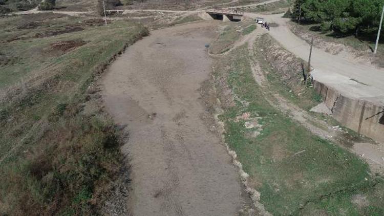 Suyu kirlenen Küçükkara Deresi, köylüleri isyan ettirdi