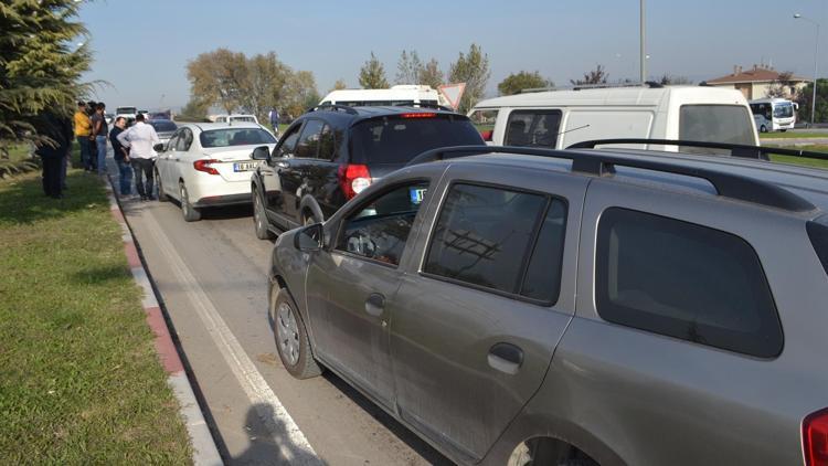 İnegölde zincirleme trafik kazası: 8 araç birbirine girdi