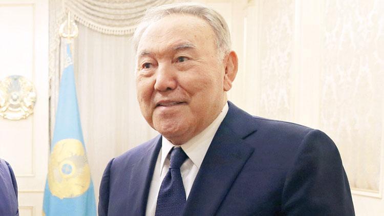 Kazak liderden Suudi Kralı ve veliahta davet