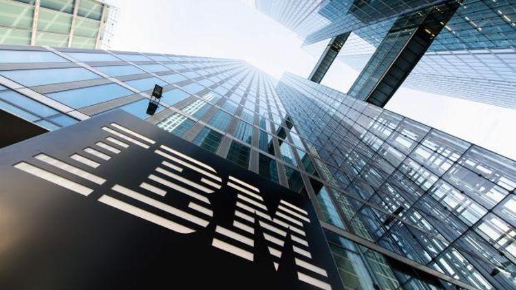 IBMin kredi notu düşürüldü