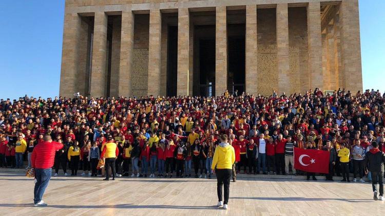 Kayserispor taraftarı Anıtkabir’de