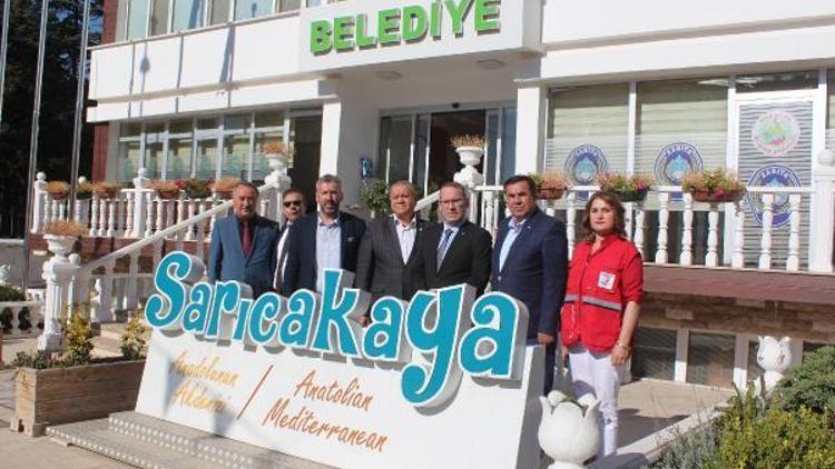 Sarıcakayada minik öğrencilere hediye sürprizi