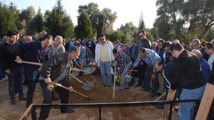 Gazeteci Kılıçın babası sonsuzluğa uğurlandı