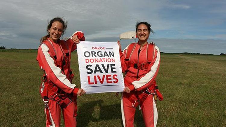 Organ bağışı bekleyen hastalar için seyahat eden Başak ve Irmak’ın farkındalık hikayesi