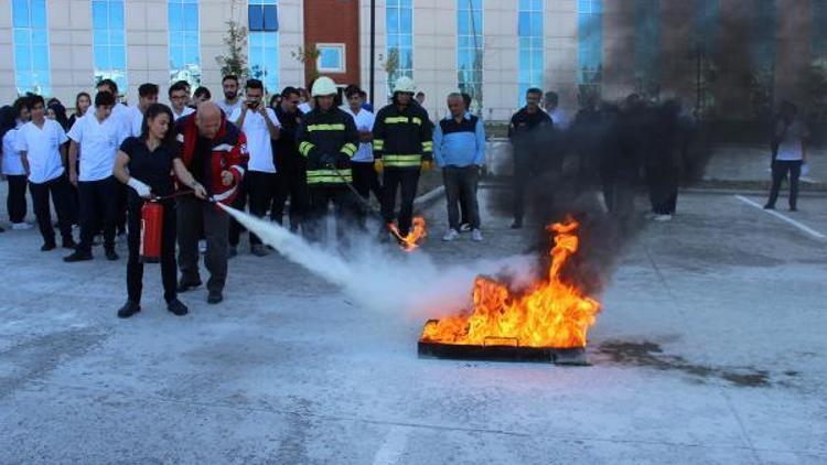 Sivas Numune Hastanesinde yangın tatbikatı yapıldı