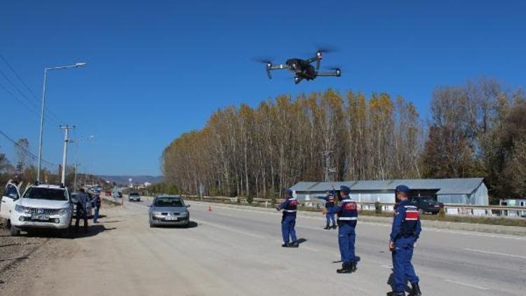 Kastamonuda helikopter ve dronelu trafik denetimi