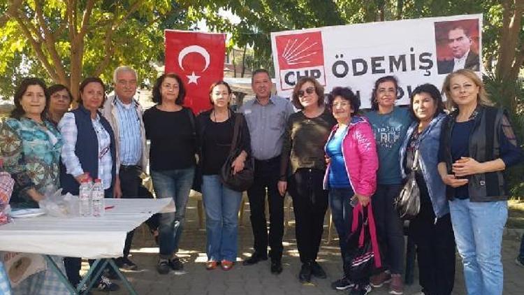 CHPli Kadınlardan öğrenciler için kermes