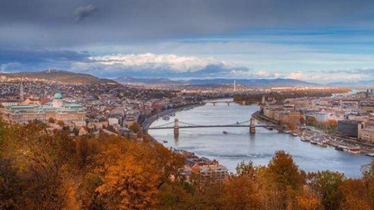 Budin ve Peşte’nin birleşmesinden oluşan Budapeşte’deki nehrin adı nedir