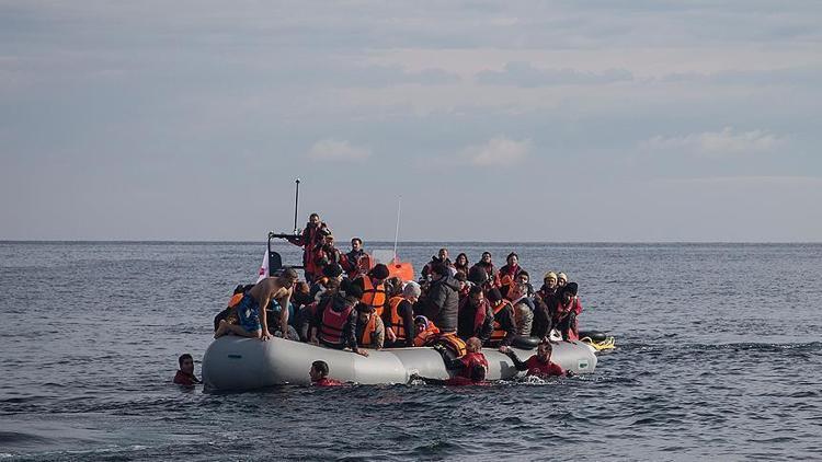 İspanya açıklarında 17 göçmen hayatını kaybetti