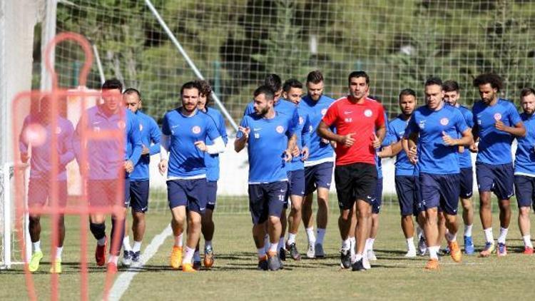 Antalyasporda, Akhisar Belediyespor hazırlığı