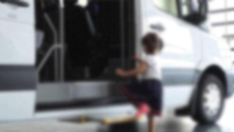 5 yaşındaki anaokulu öğrencisi minibüste unutuldu