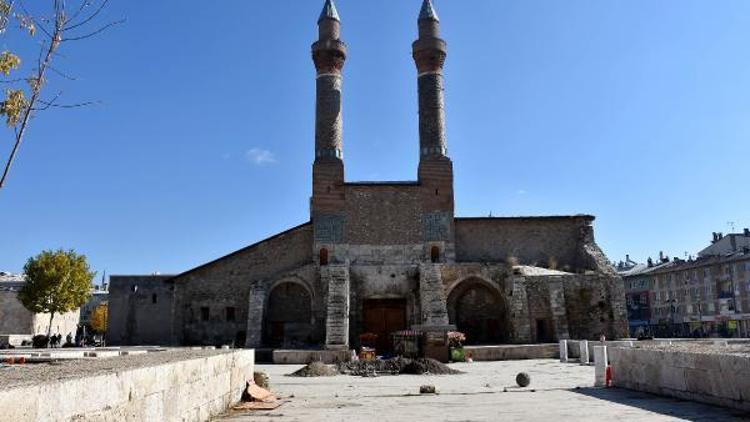 Tarihi medresenin altındaki gizli geçit değil, altyapı