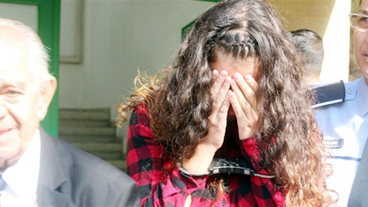 Sevgilisini bıçaklayan genç kadına hapis cezası