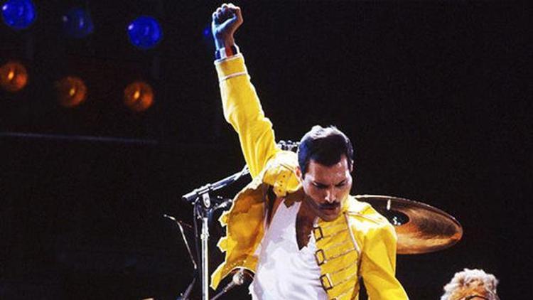 Freddie Mercury kimdir Freddie Mercurynin hayat hikayesi