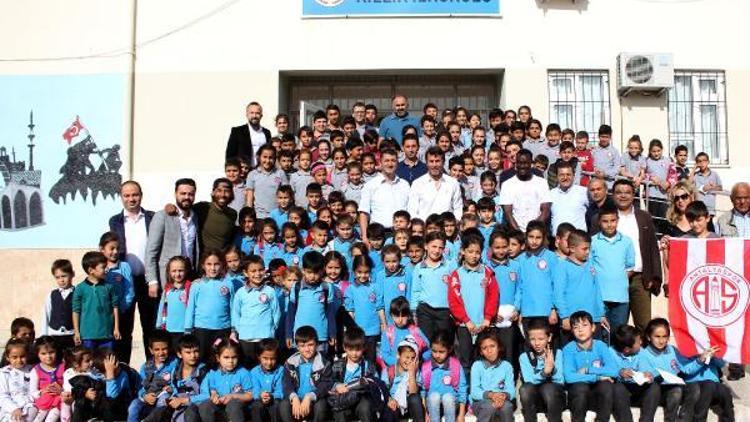 Antalyaspordan ortaokula ziyaret