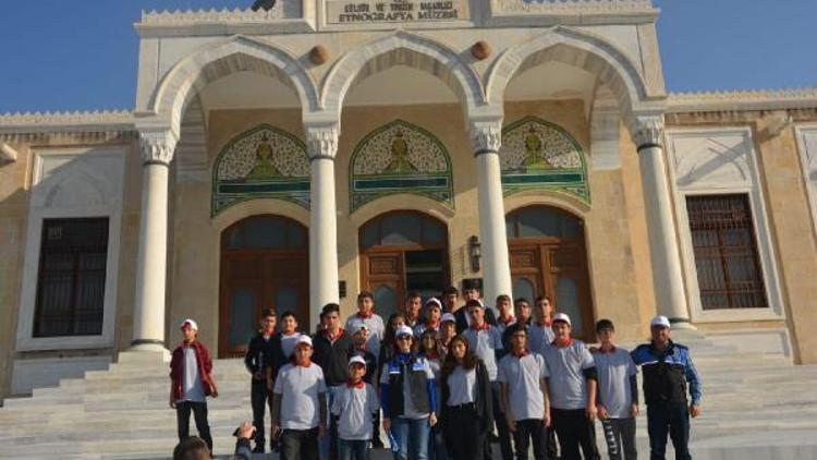 Kırşehir İl Emniyet Müdürlüğü’nden 39 lise öğrencisine yönelik gezi