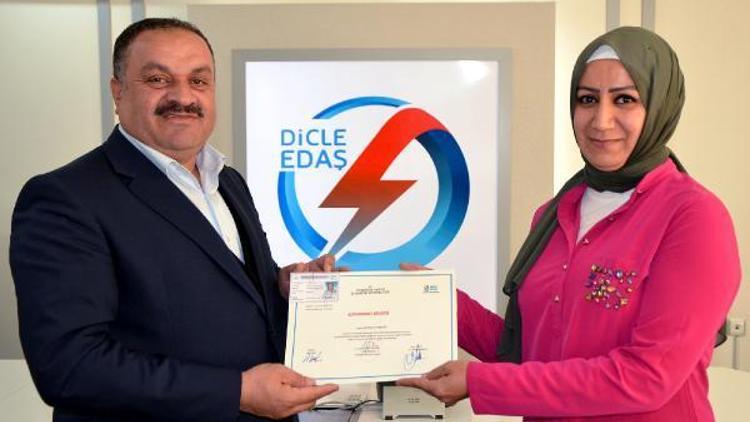 53 Dicle Elektrik çalışanı ilk yardım sertifikasını aldı