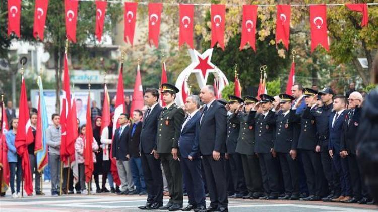 Atatürk, Orhangazi ve Mudanyada saygı ve minnetle anıldı
