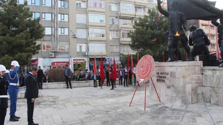 Burdurda Atatürk özlemle anıldı