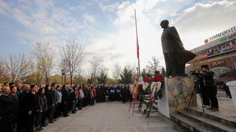 Bağımsızlık meşalesi yandı