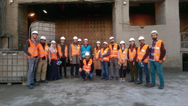 Öğrencilerden Çimento Fabrikasına teknik gezi