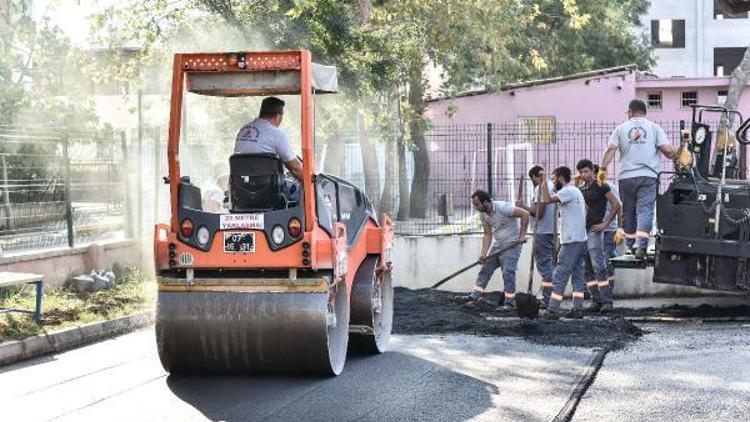 Okulun bahçe düzenlemesi Muratpaşadan