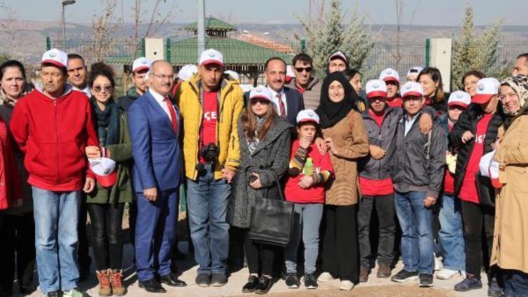 Ankarada sevgi çiçeği tohumları toprakla buluştu