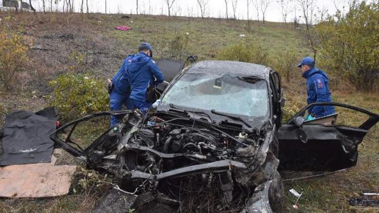 Silivride otomobil şarampole yuvarlandı: 2 ölü, 3 yaralı